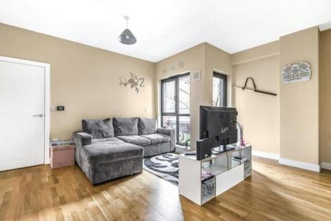 undefined, Staines Road West,  Sunbury-On-Thames,  TW16