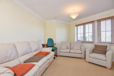 2 bedroom apartment to rent, Priory Court,  Oxford,  OX2