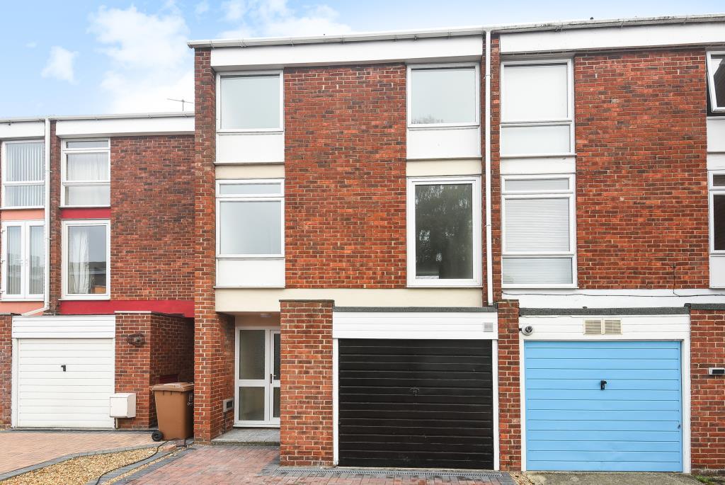 Harefields, North Oxford, OX2 4 bed semidetached house £1,750 pcm (£