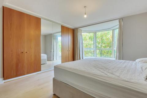 3 bedroom apartment to rent, Balmoral Court,  St Johns Wood,  NW8