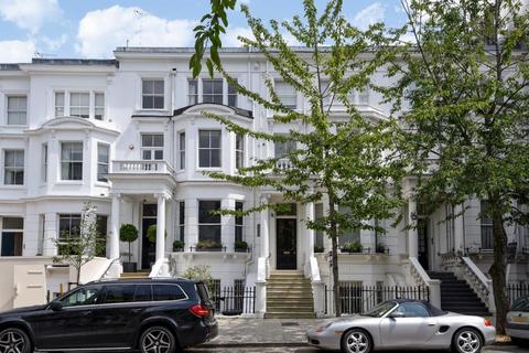 2 bedroom apartment to rent, Palace Gardens Terrace,  Kensington,  W8