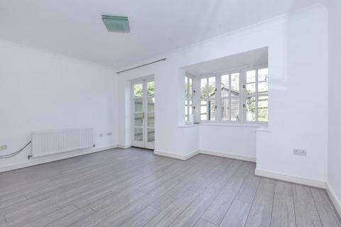 3 bedroom end of terrace house to rent, St Christopher`s Place,  East Oxford,  OX4