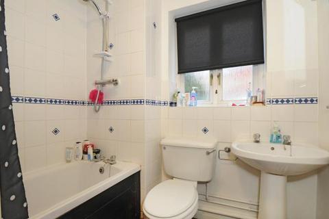 2 bedroom apartment to rent, Bennett Crescent,  East Oxford,  OX4