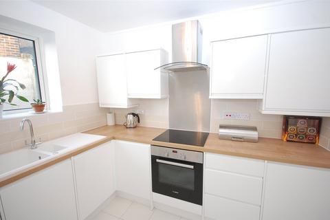 1 bedroom apartment for sale, Sharon Court, Alexandra Grove, North Finchley, London, N12