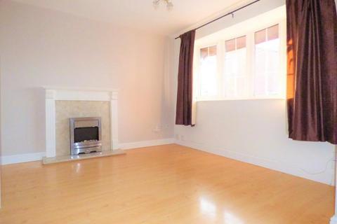 2 bedroom cluster house to rent, Cheslyn Close, Wigmore, Luton, LU2 8UA