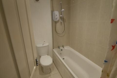 undefined, Flat 2, 94 High Street, VENTNOR, Isle of Wight, PO38 1LU