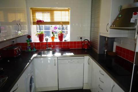 3 bedroom end of terrace house for sale - Elm Tree Close, Ashford, TW15