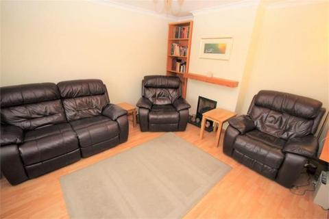 3 bedroom end of terrace house for sale - Elm Tree Close, Ashford, TW15