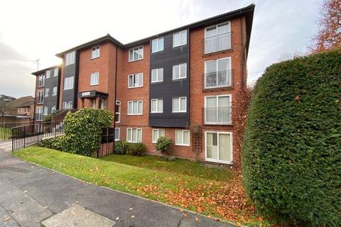 1 bedroom flat to rent, REEDHAM  £1200PCM