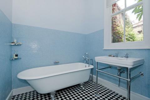 2 bedroom flat to rent, Sumatra Road, West Hampstead, NW6