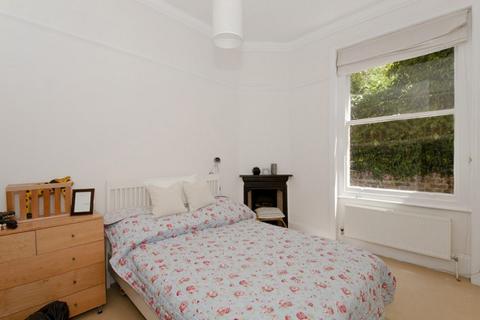 undefined, Sumatra Road, West Hampstead, NW6