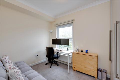 2 bedroom flat to rent, Lichfield Road, Cricklewood, NW2