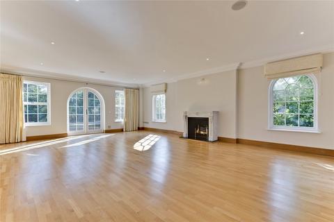 6 bedroom detached house to rent, Eaton Park, Cobham, Surrey, KT11