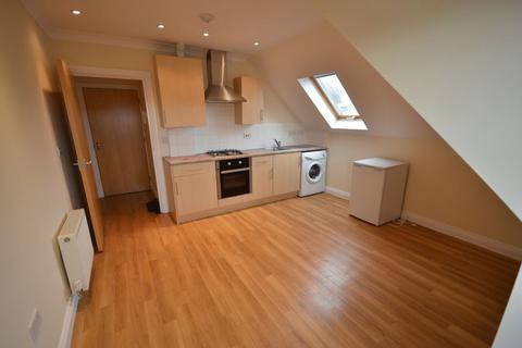 1 bedroom flat to rent, Holdenhurst Road, Bournemouth BH8