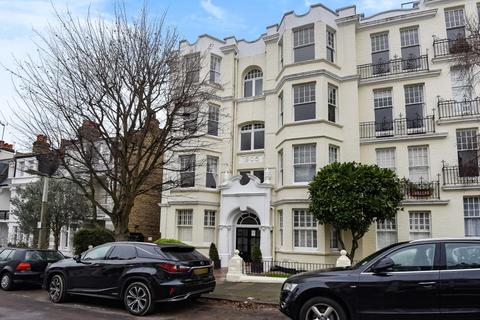 1 bedroom apartment to rent, Onslow Avenue Mansions,  Richmond,  TW10