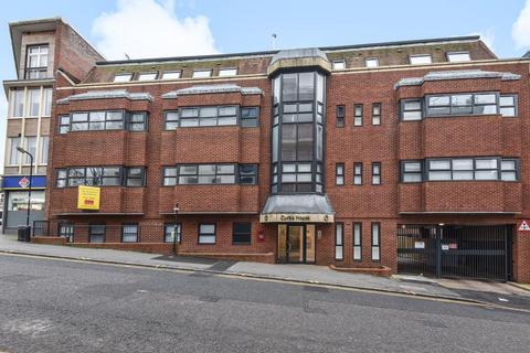 2 bedroom apartment to rent, Corporation Street,  High Wycombe,  HP13