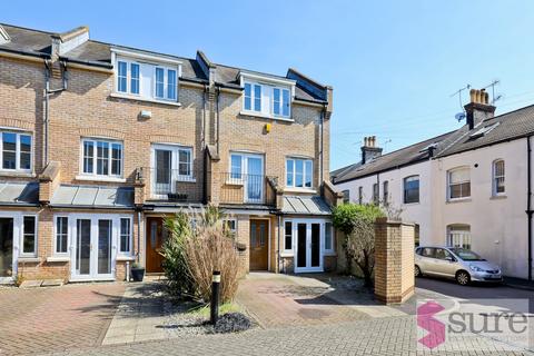 undefined, Cambridge Mews, Cambridge Grove
