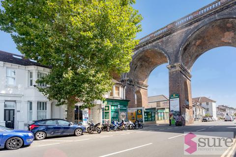 4 bedroom terraced house to rent, Beaconsfield Road, Brighton