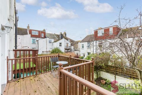 4 bedroom terraced house to rent, Southampton Street, Brighton