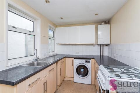 4 bedroom terraced house to rent - Crescent Road, Brighton
