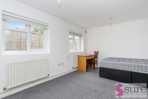 5 bedroom maisonette to rent, Hollingdean Terrace, Brighton