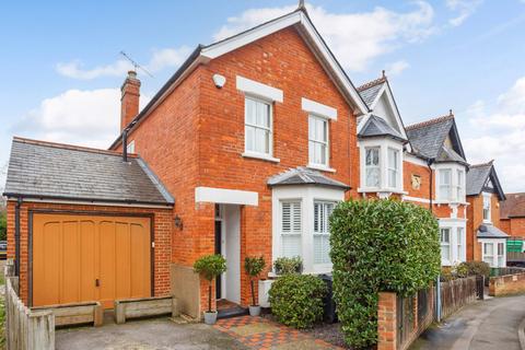 3 bedroom detached house to rent, Queens Road, Sunninghill, Berkshire