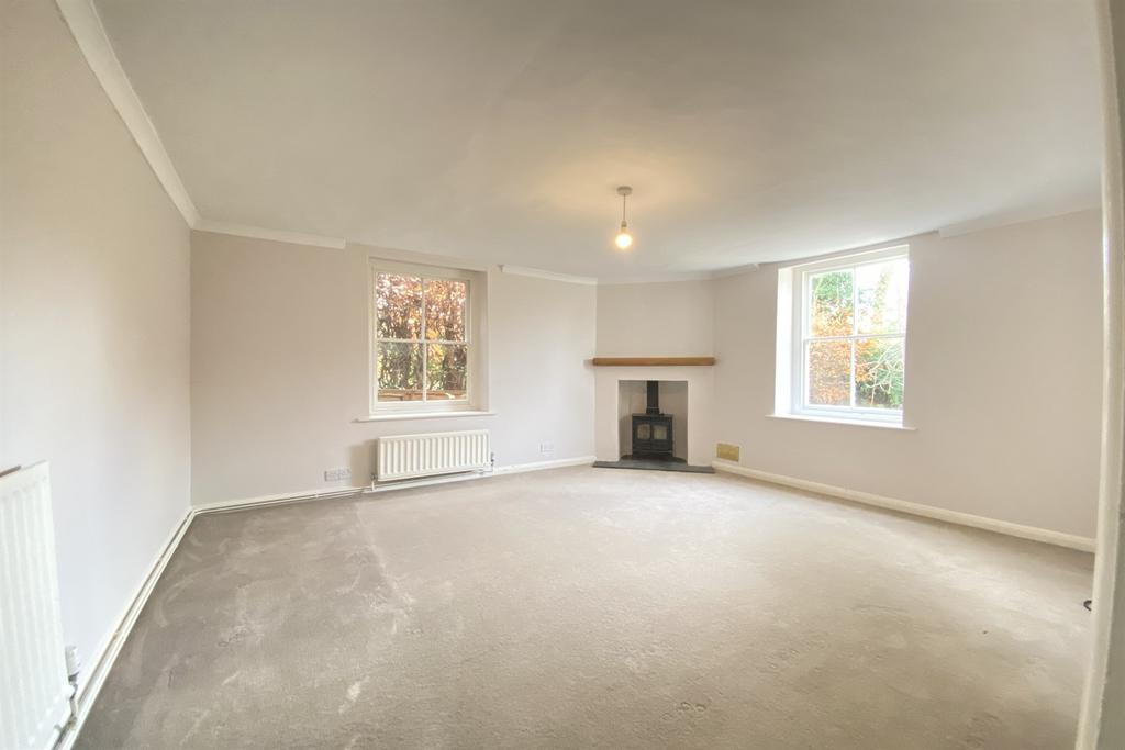 Wootton St Lawrence, Nr Basingstoke 3 bed farm house to rent £2,200