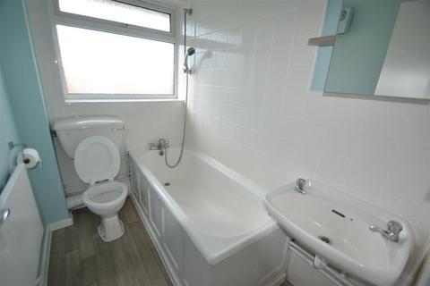12 Peninsular Close, Feltham, TW14 9SS