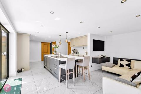 5 bedroom detached house for sale, Galbraith Way, Rochdale OL11