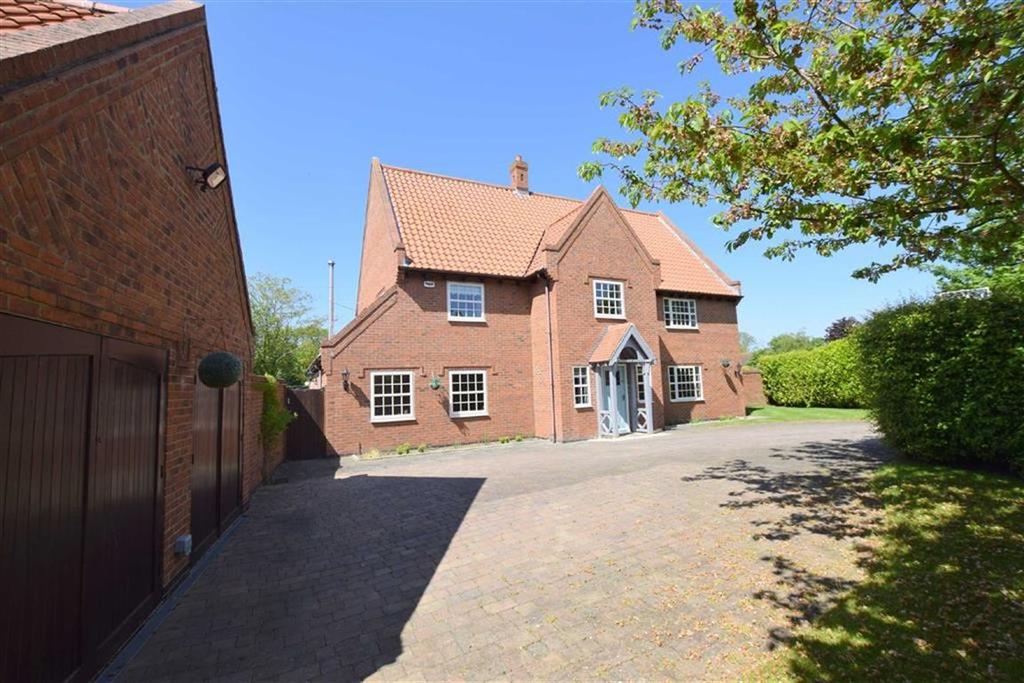 The Drive, Waltham, North East Lincolnshire 4 bed detached house £499,950