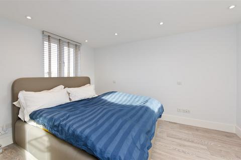 3 bedroom maisonette to rent, Chiswick W4 W4