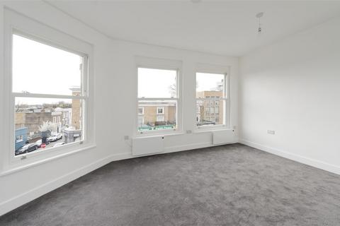 1 bedroom flat to rent, London W12