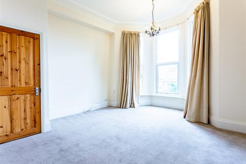 1 bedroom flat to rent, Sinclair Road, London