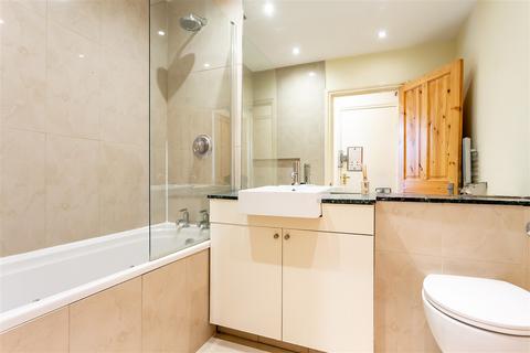 1 bedroom flat to rent, Sinclair Road, London