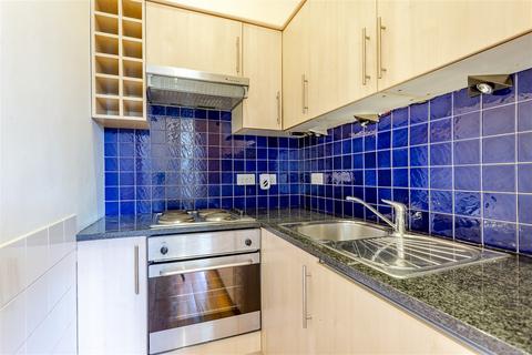 1 bedroom flat to rent, Sinclair Road, London