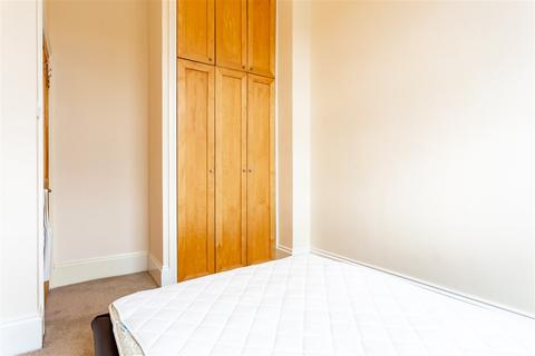 1 bedroom flat to rent, Sinclair Road, London