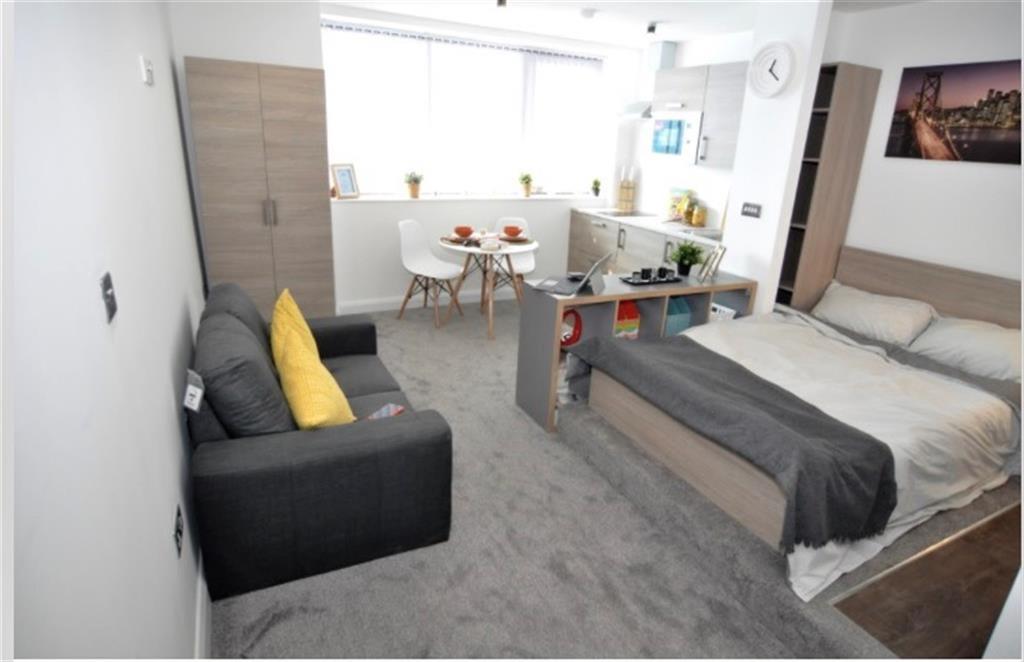 Bracken House Charles Street Manchester M1 7bd Studio 700 Image 1 Of 19