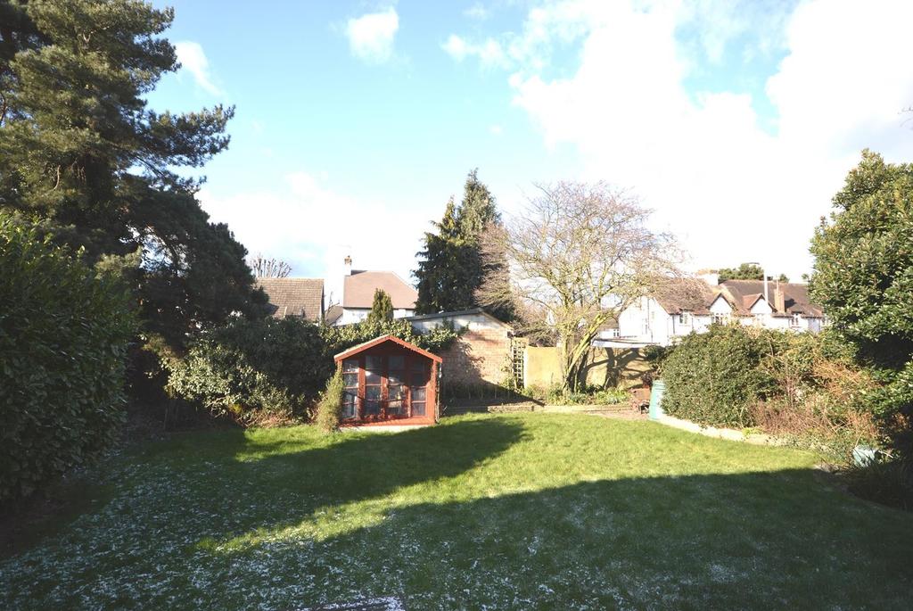 Repton Gardens Gidea Park Fasci Garden