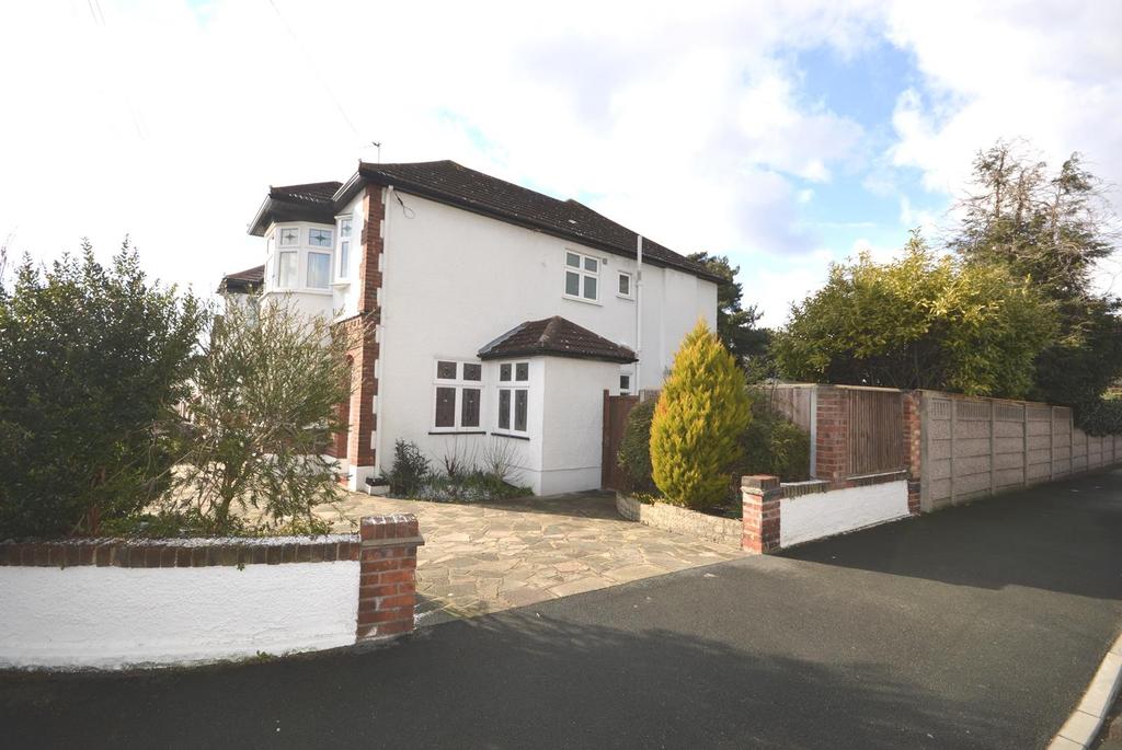 Repton Gardens Gidea Park Fasci Garden