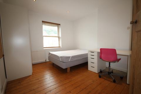 5 bedroom house to rent - Ringmer Road, Brighton BN1