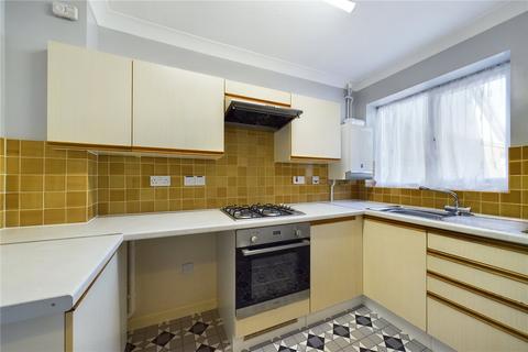 2 bedroom terraced house to rent - Finch Close, Tadley, Hampshire, RG26