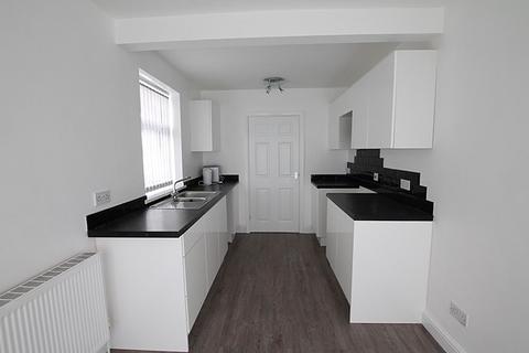 2 bedroom bungalow to rent, Lowfield Road, HU10