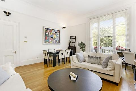 3 bedroom flat to rent, The Boltons, Chelsea SW10