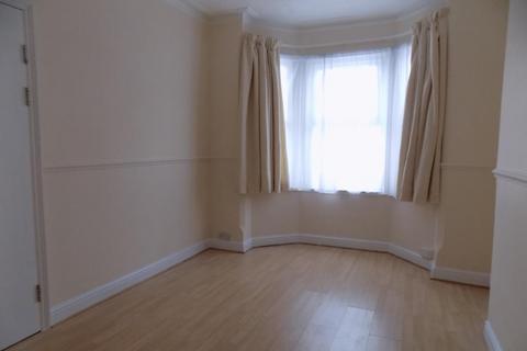 1 bedroom flat to rent, Belmont Road,  Reading,  RG30