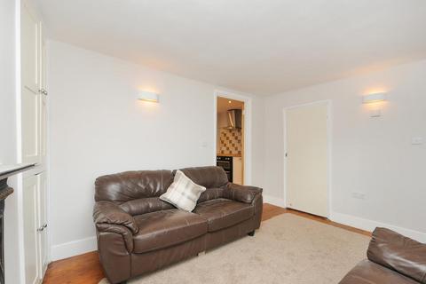 2 bedroom end of terrace house to rent, Town Centre,  Bicester,  OX26