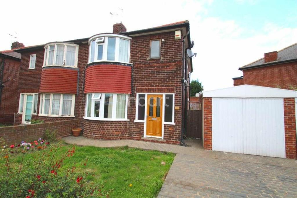 Harrowden Road, Wheatley, Doncaster 3 bed semidetached house £105,000