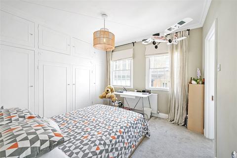 3 bedroom end of terrace house to rent, Woodfall Street, Chelsea, London