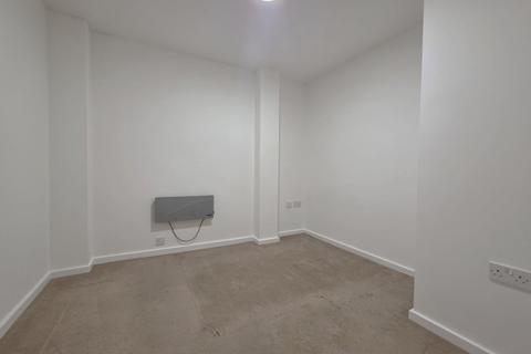 1 bedroom apartment to rent, Ahlux House, Millwright Street