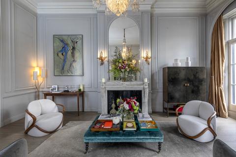 1 bedroom apartment to rent, Ennismore Gardens, Knightsbridge SW7