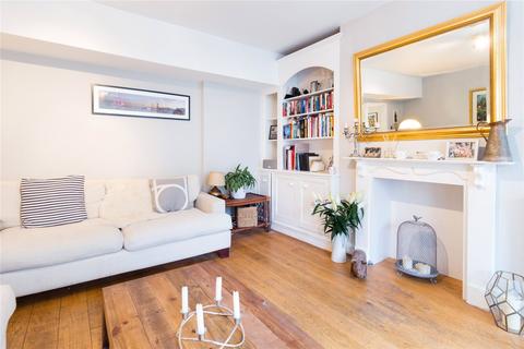 2 bedroom apartment to rent, Stormont Road, London, SW11
